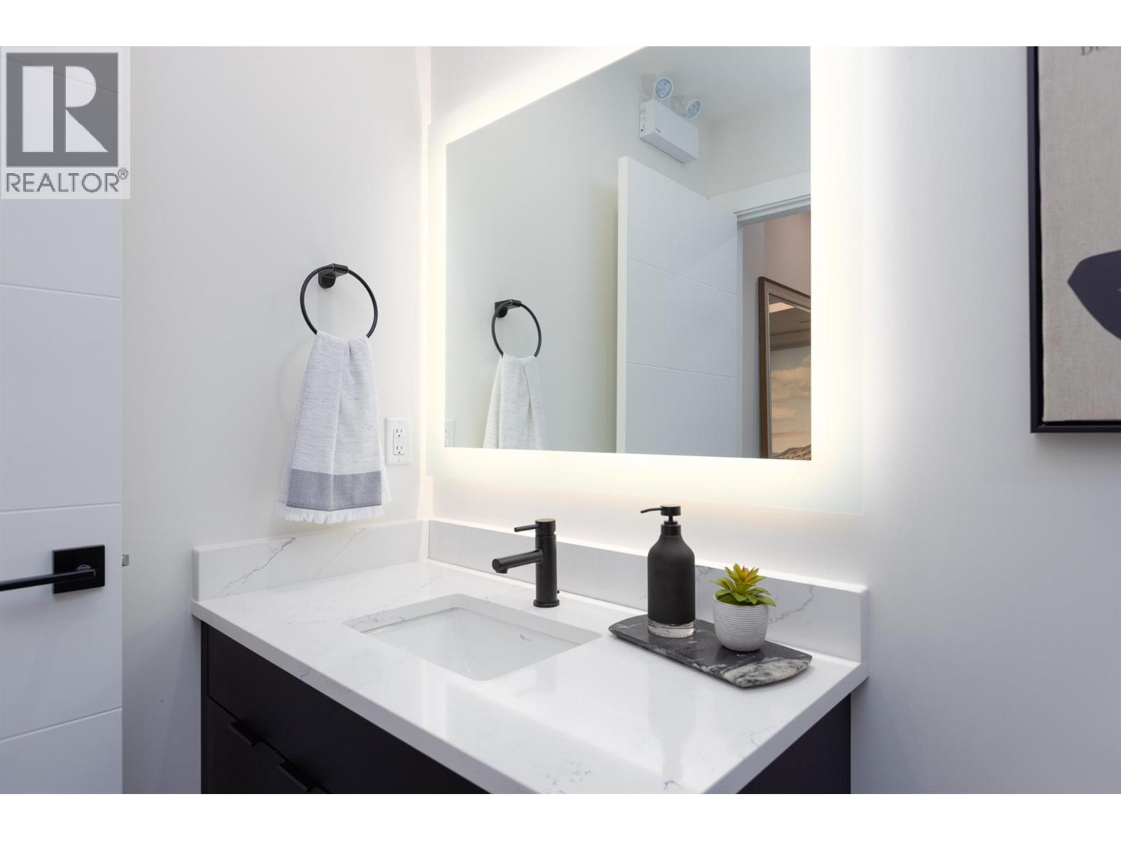1281 Pridham Avenue Unit# 106 Lot# 6 Property Photo 14