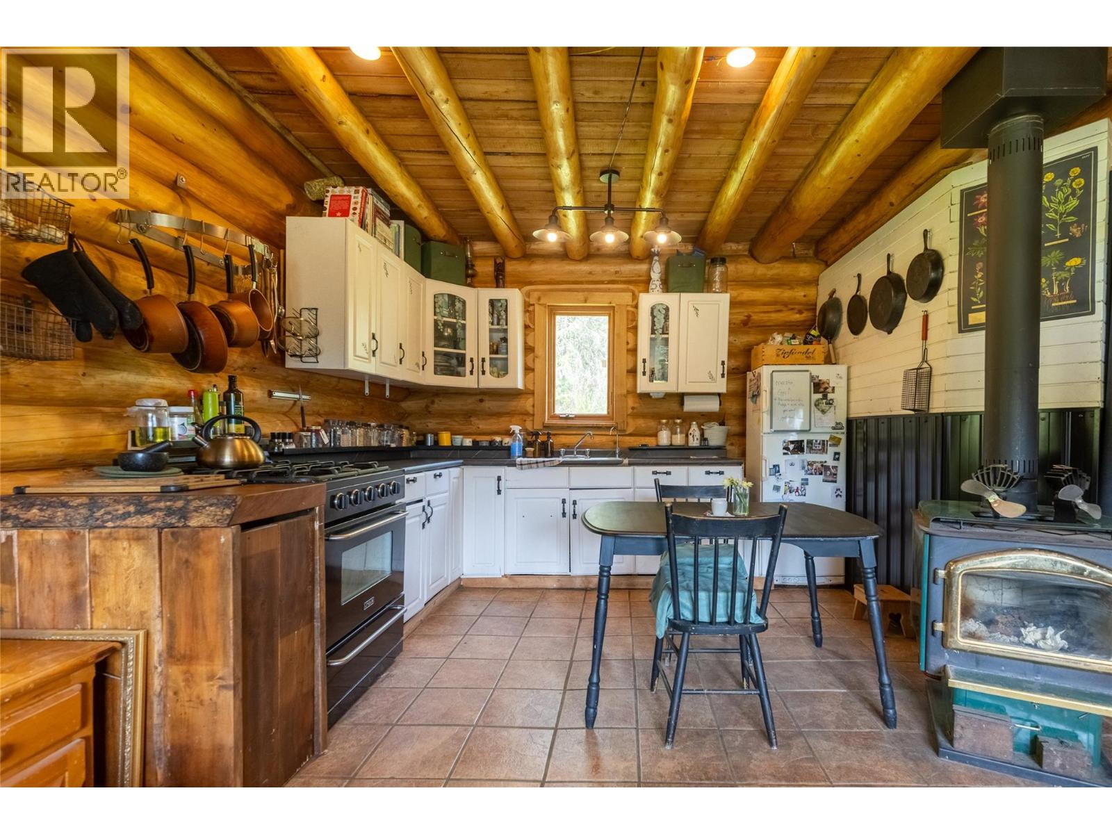 6179 Kubinec Road Property Photo 9