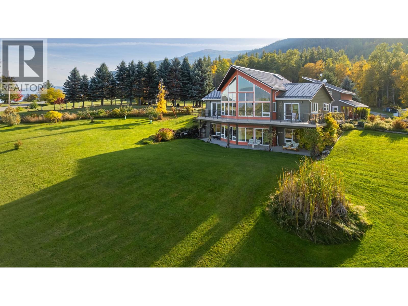 1067 Simmons Road Property Photo 1