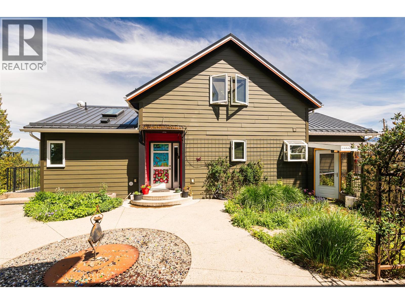 1067 Simmons Road Property Photo 2
