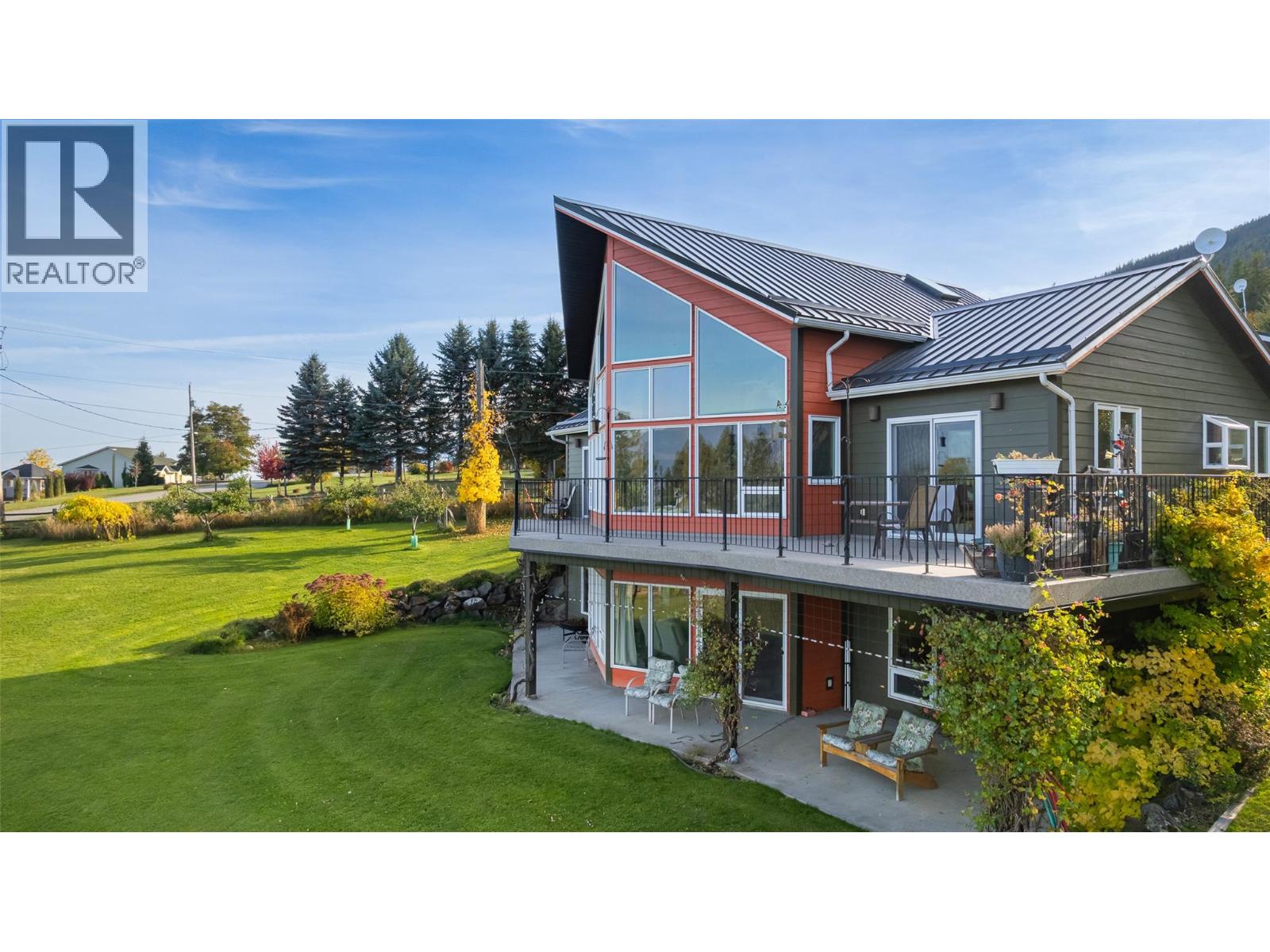 1067 Simmons Road Property Photo 3