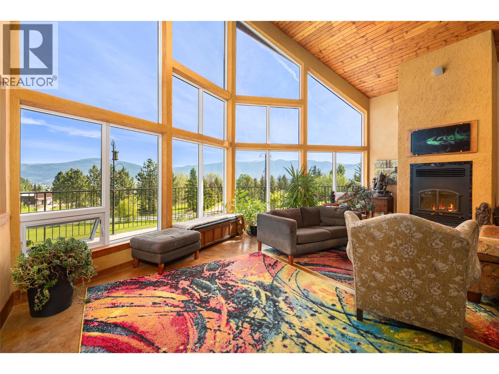 1067 Simmons Road Property Photo 8