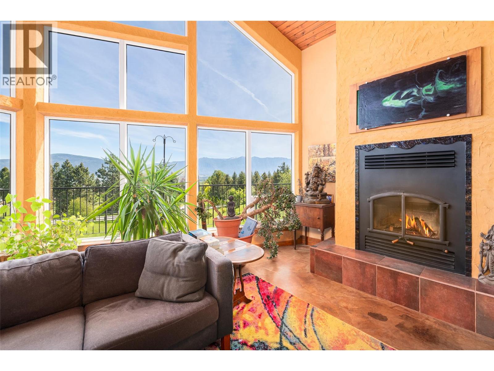 1067 Simmons Road Property Photo 10