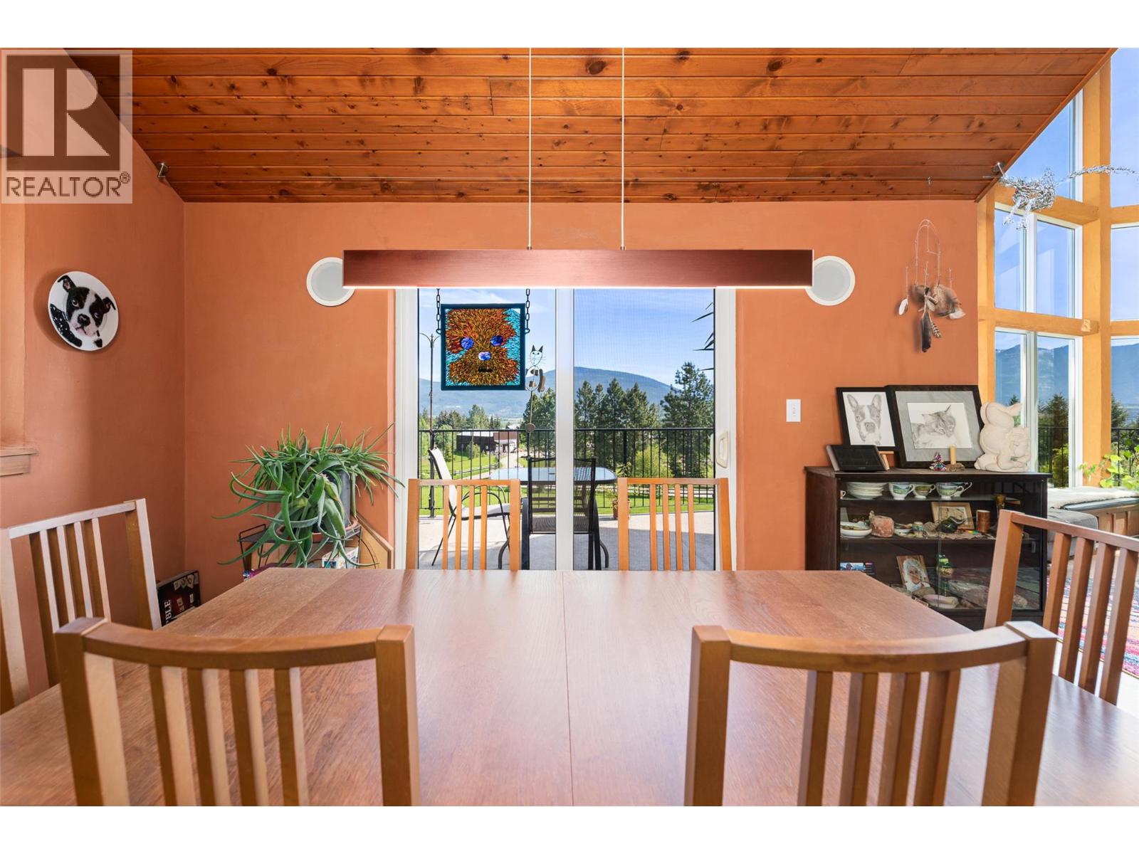 1067 Simmons Road Property Photo 11