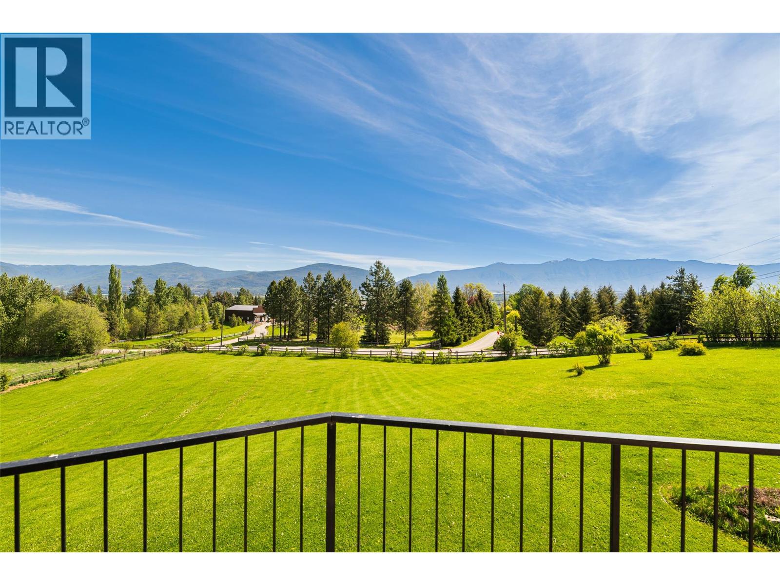 1067 Simmons Road Property Photo 14