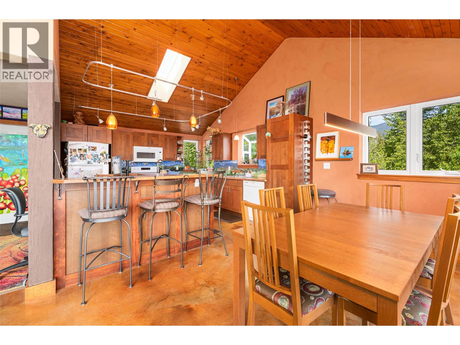 1067 Simmons Road Property Photo 15