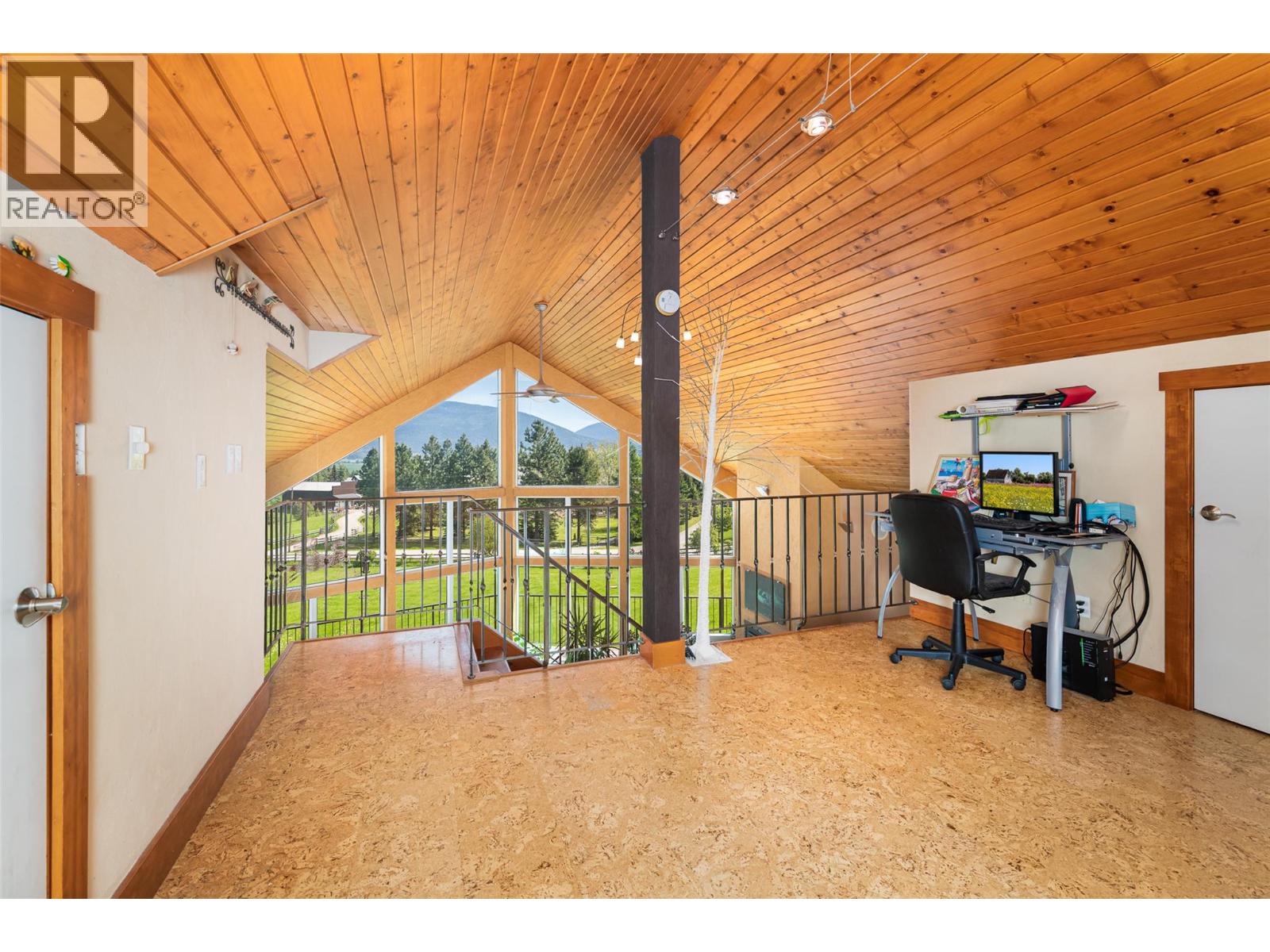 1067 Simmons Road Property Photo 19