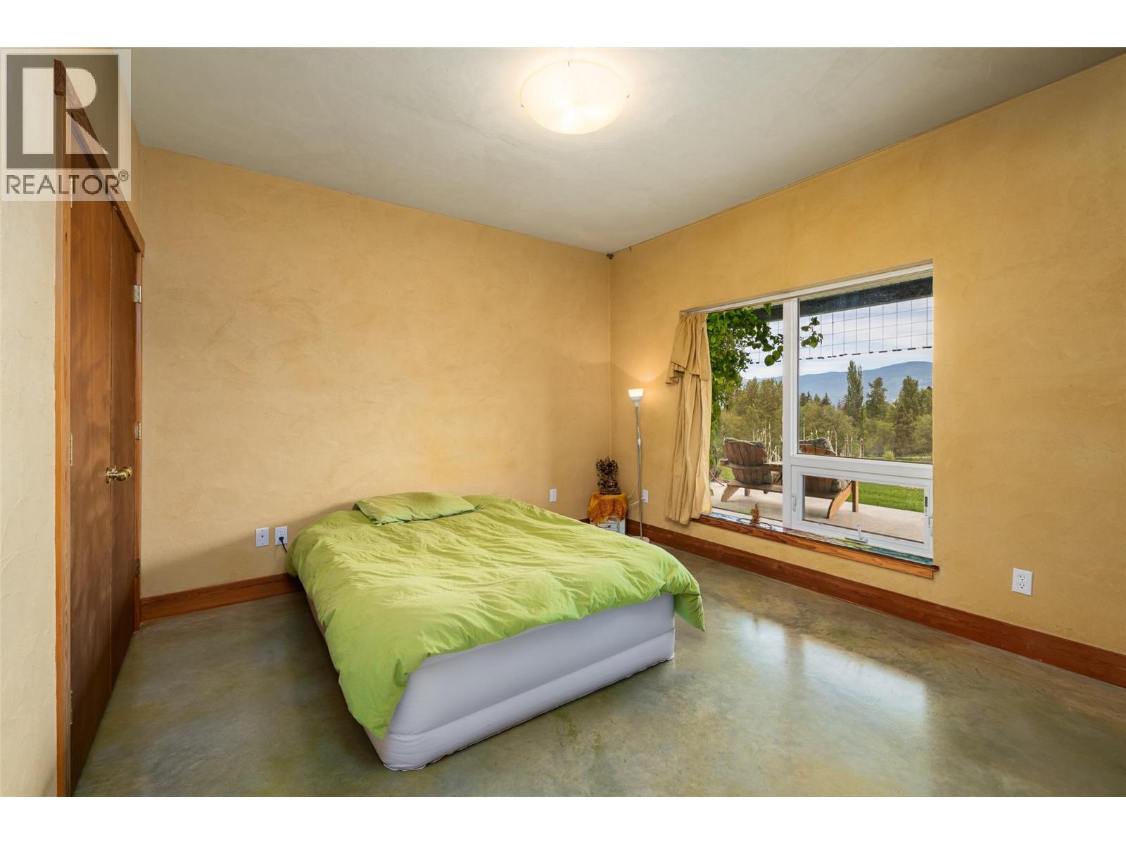 1067 Simmons Road Property Photo 28