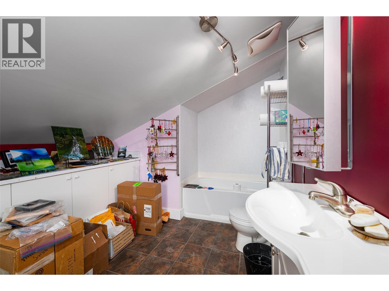 1067 Simmons Road Property Photo 35