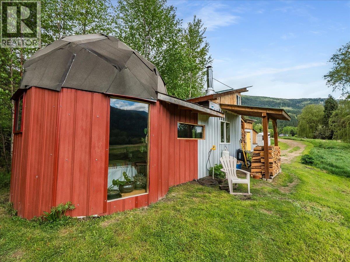 6288 Youngs Road Property Photo 22