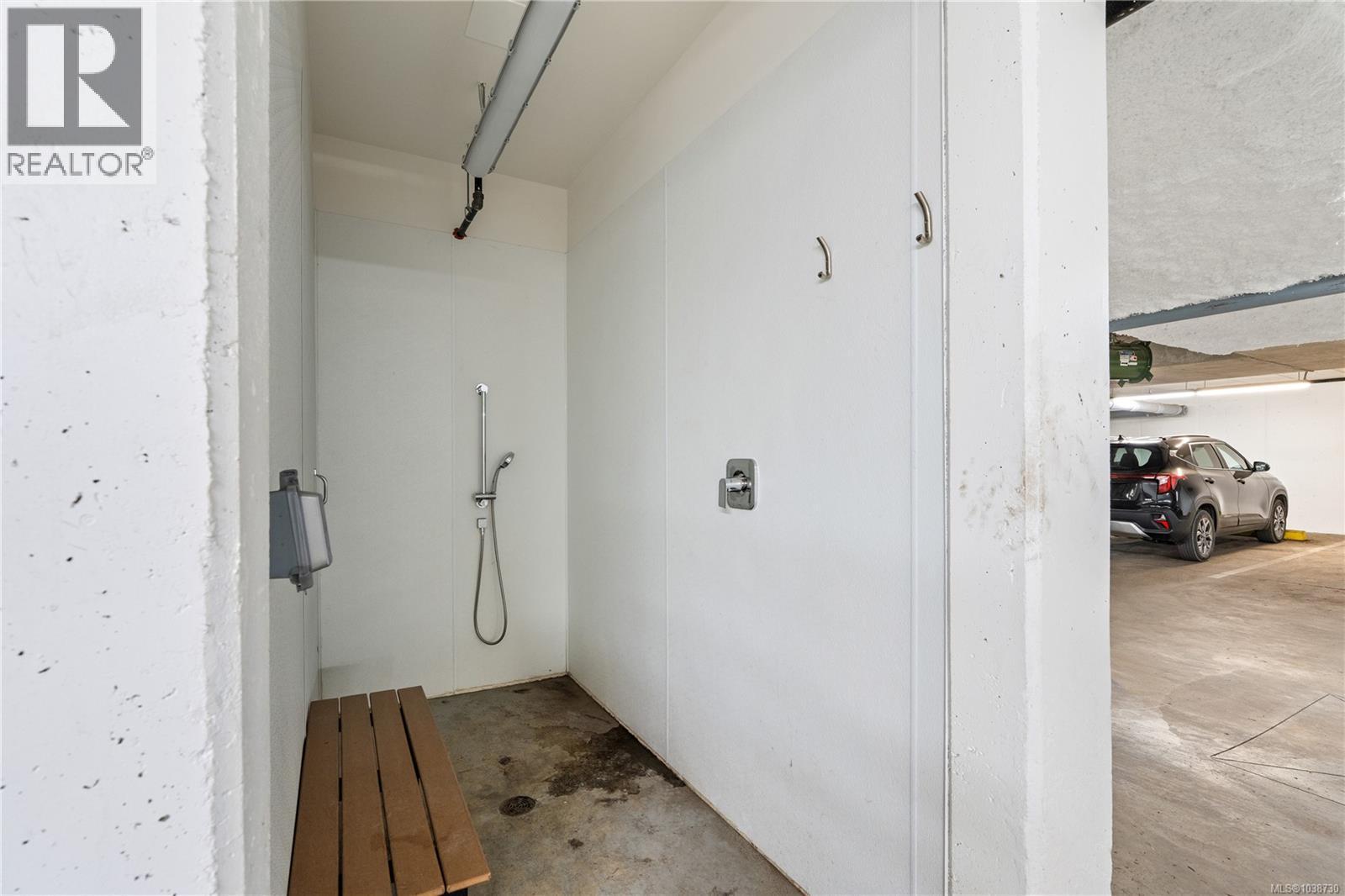 102 135 Haliburton St Property Photo 39