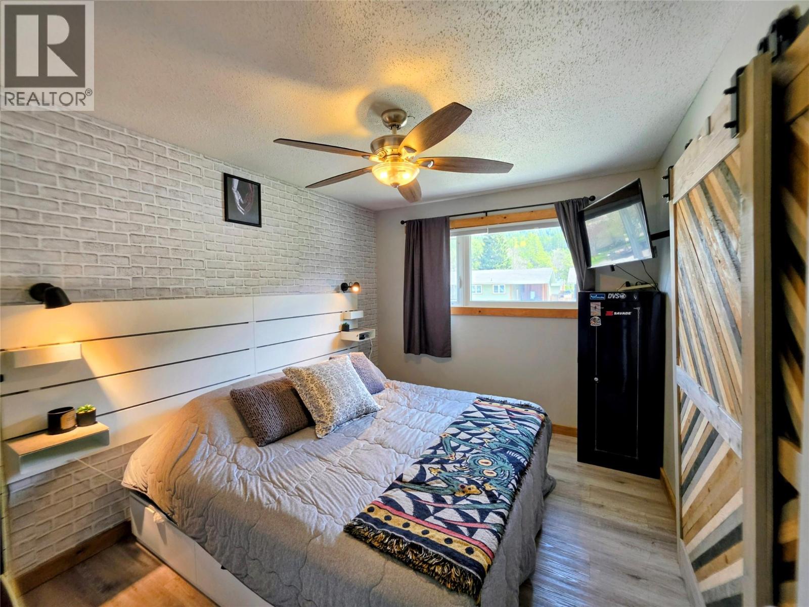 457 Mountain Ash Crescent Property Photo 10