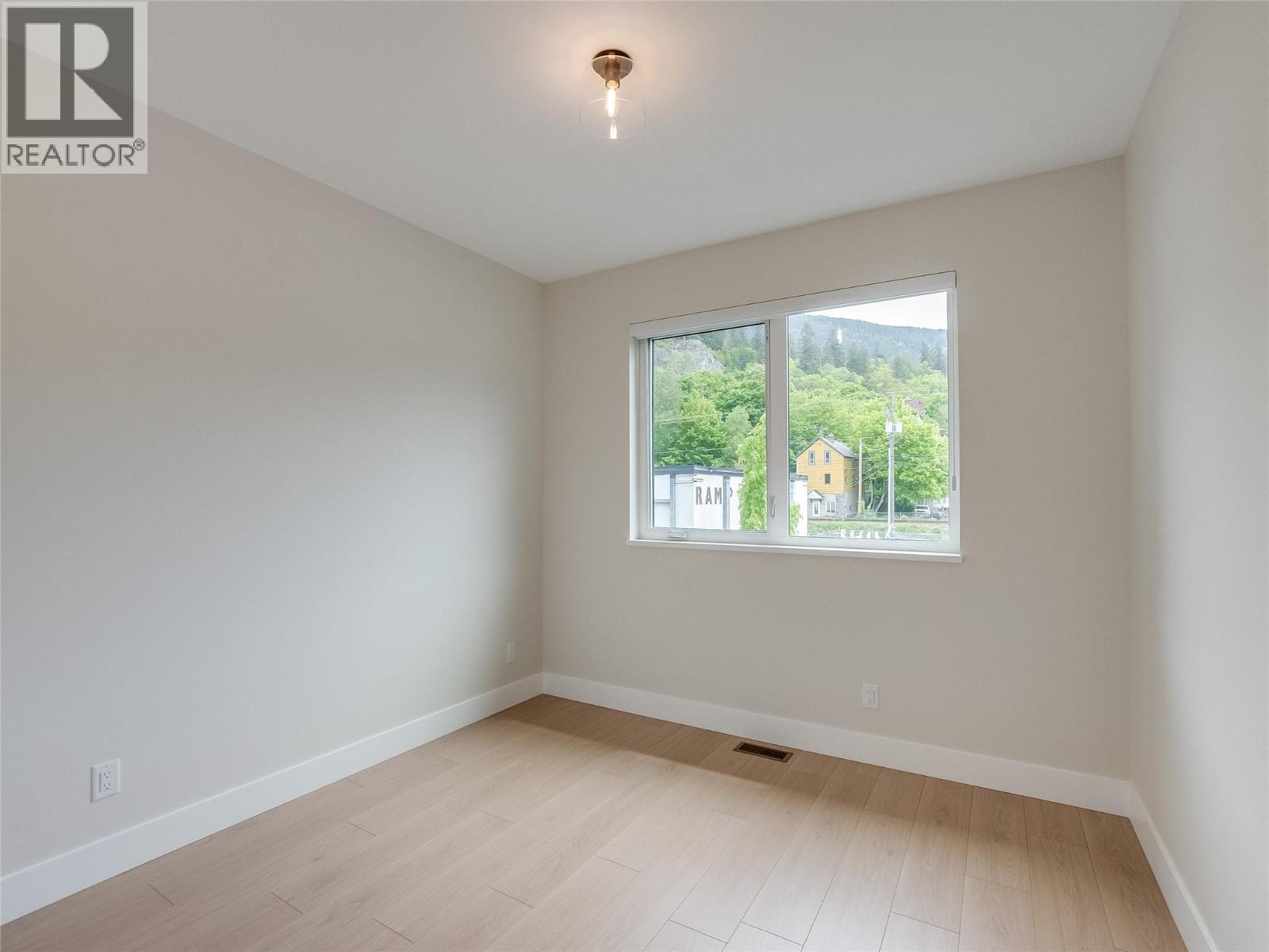 910 Lakeside Drive Unit# 403 Property Photo 40