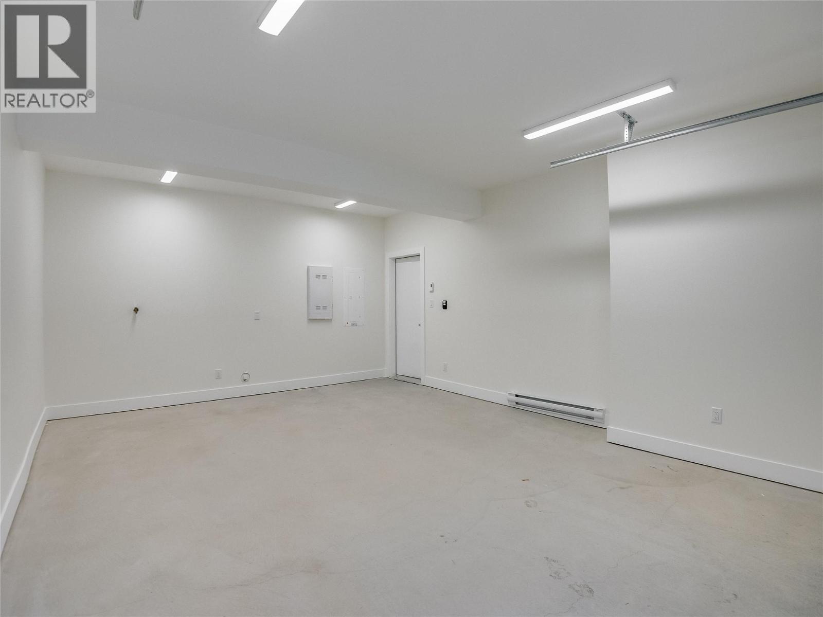 910 Lakeside Drive Unit# 203 Property Photo 7
