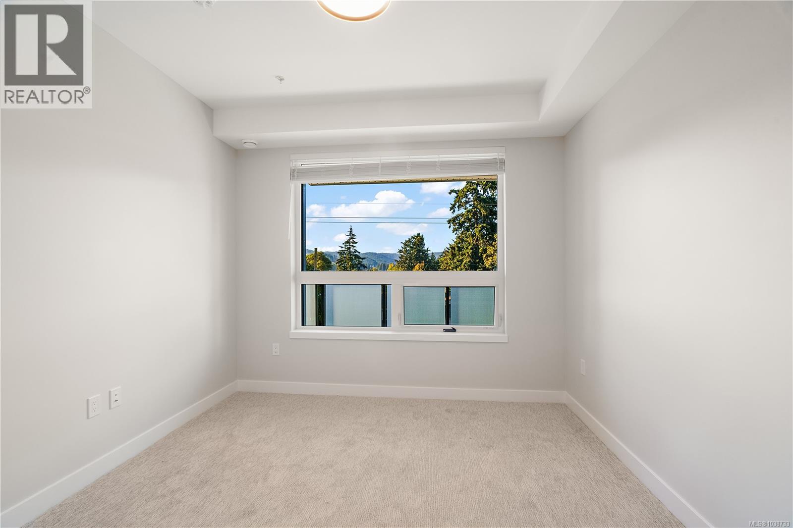 213 2881 Leigh Rd Property Photo 14
