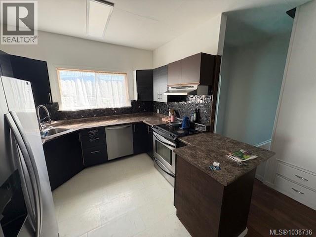 2881 8th Ave Property Photo 5