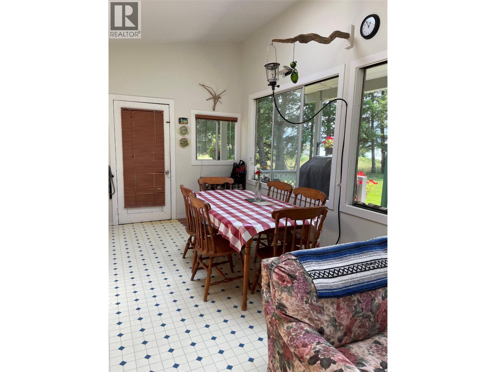 7524 Deer Park Road Property Photo 10