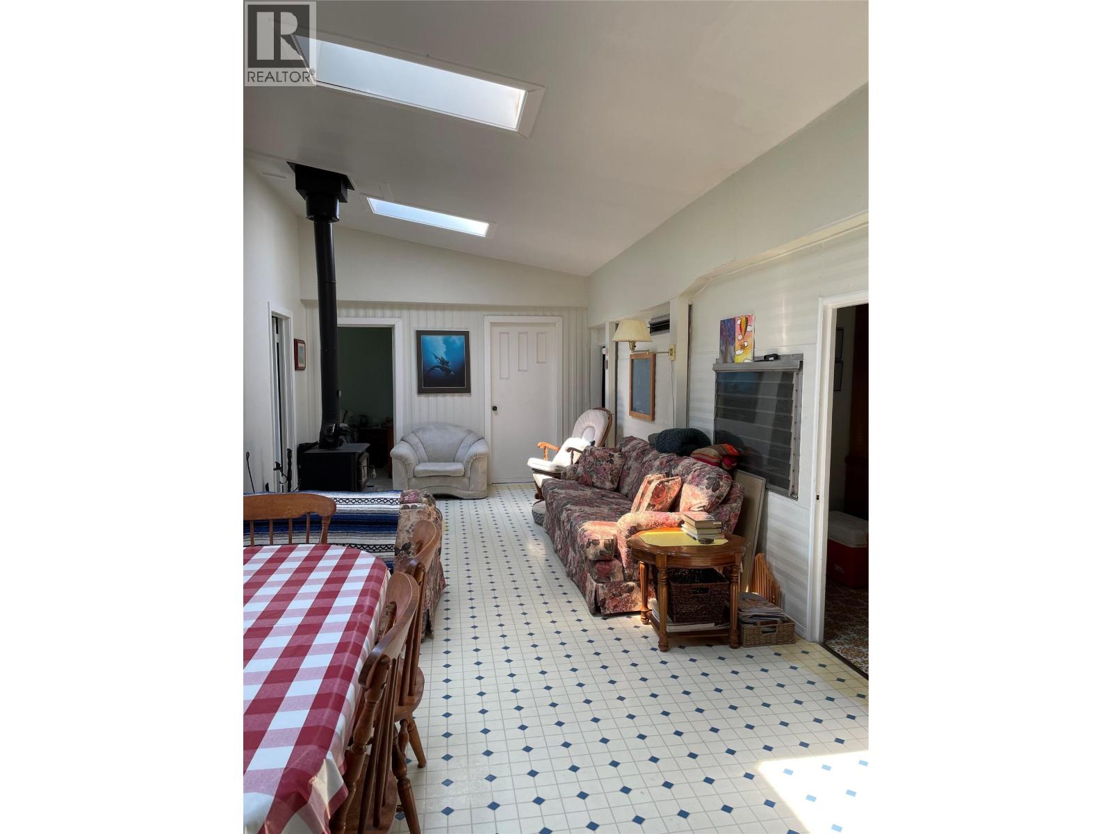 7524 Deer Park Road Property Photo 11