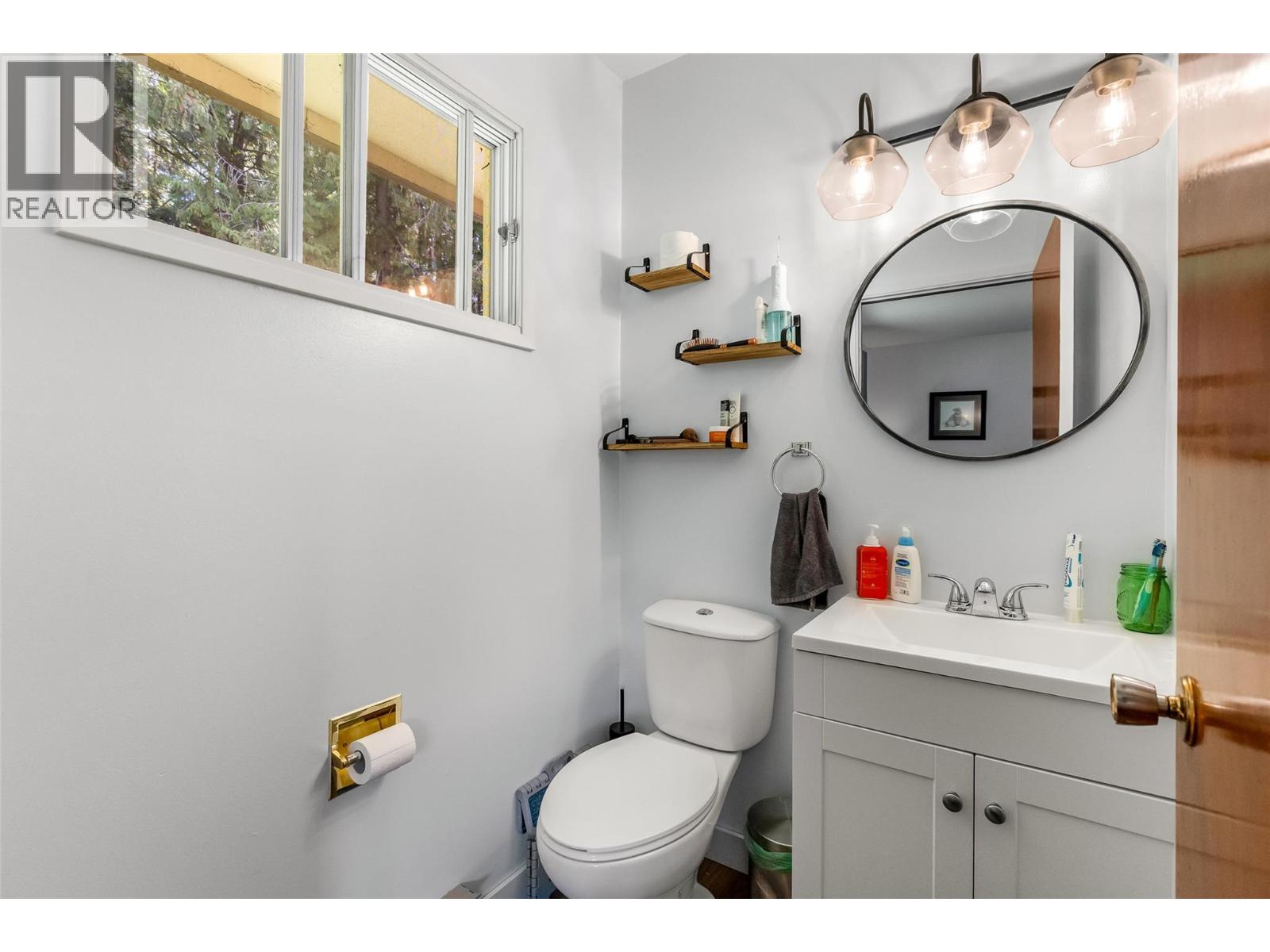 3988 Samuelson Road Property Photo 14