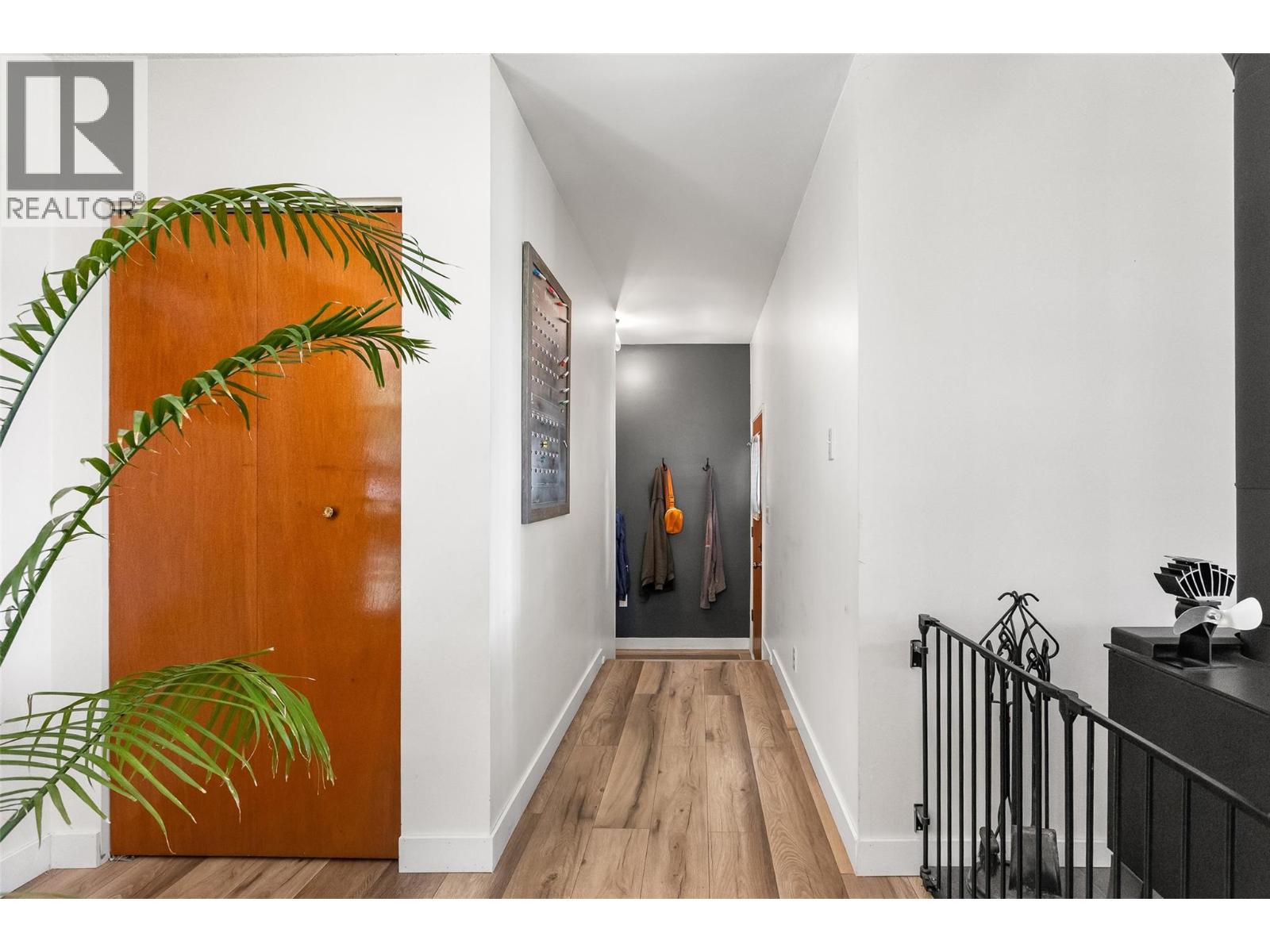 3988 Samuelson Road Property Photo 17