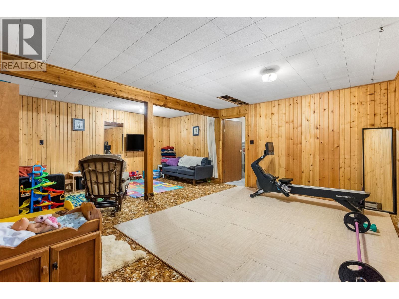 3988 Samuelson Road Property Photo 19