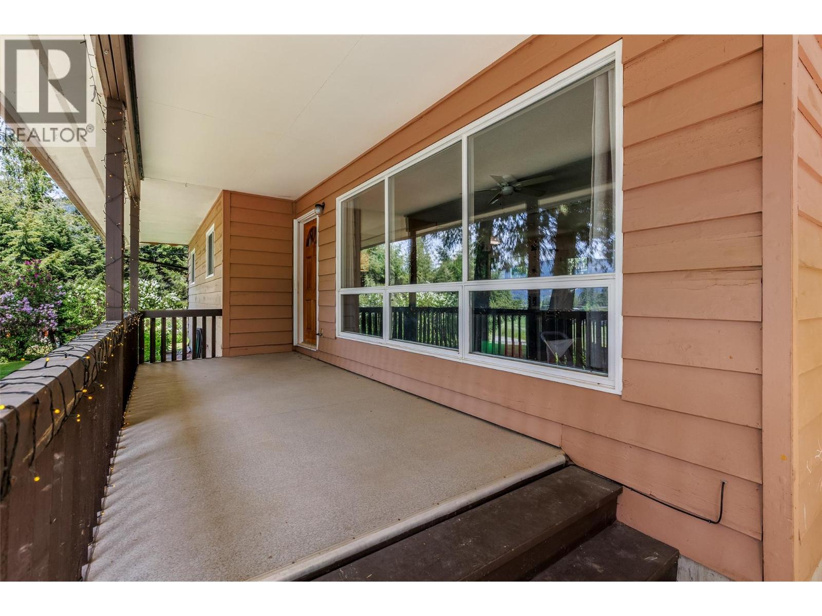 3988 Samuelson Road Property Photo 32