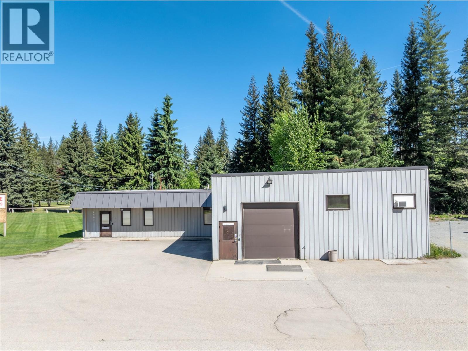 4901 Auto Road Se Property Photo 4