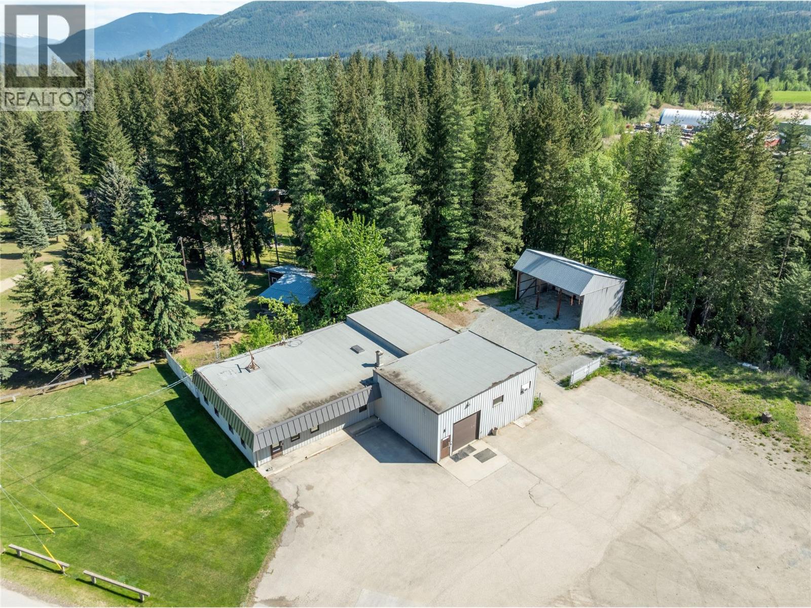 4901 Auto Road Se Property Photo 8