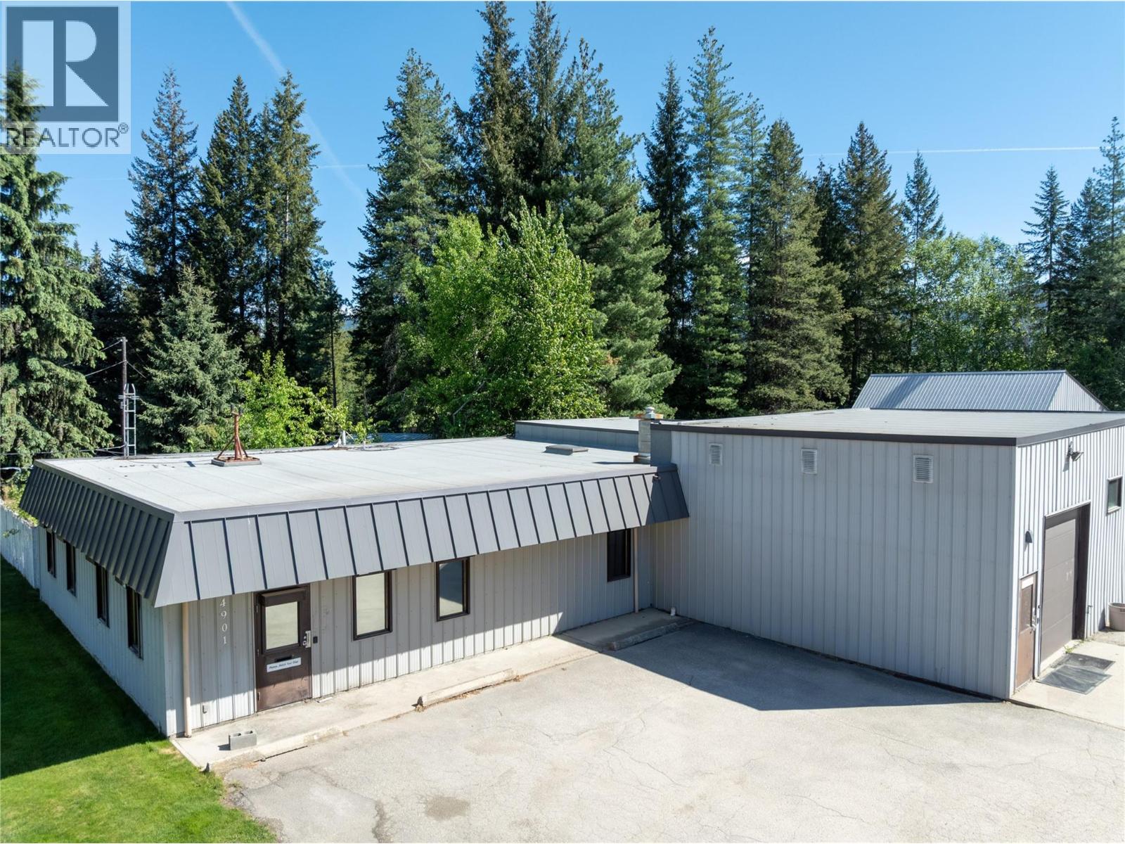 4901 Auto Road Se Property Photo 11