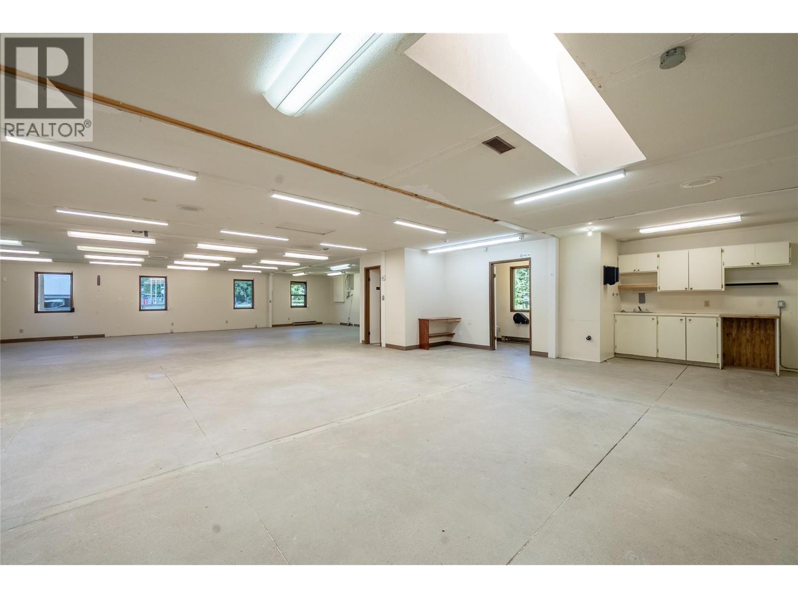 4901 Auto Road Se Property Photo 24