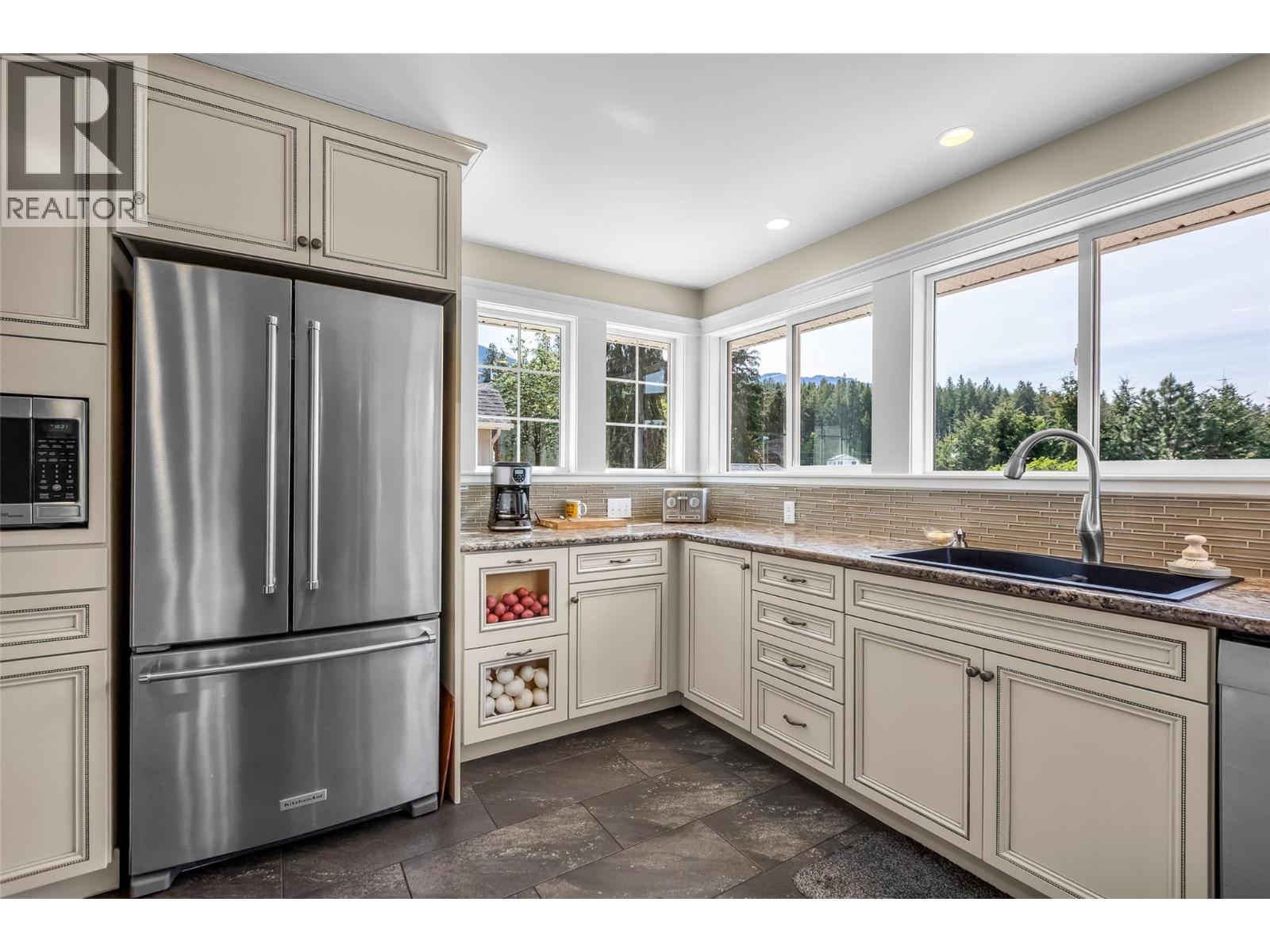 3609 Masuch Road Property Photo 10