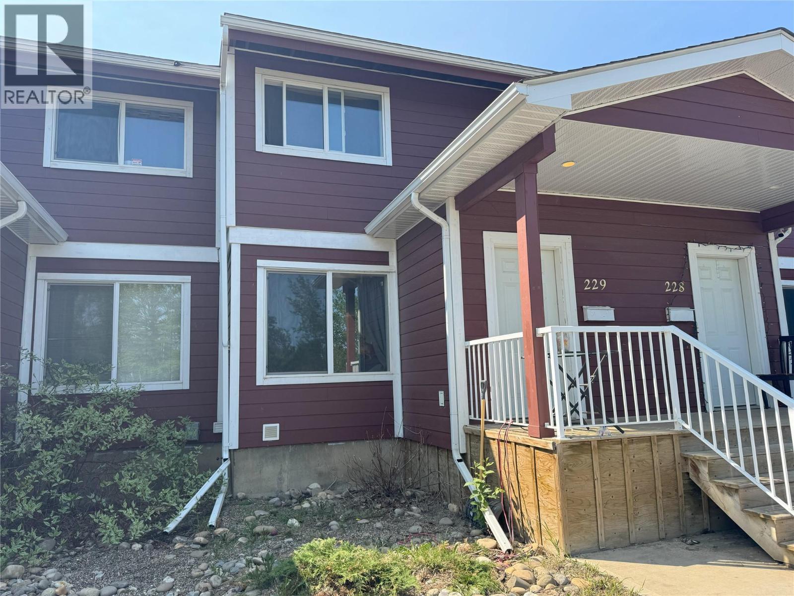 1716 Willowbrook Crescent Unit# 229 Property Photo 1
