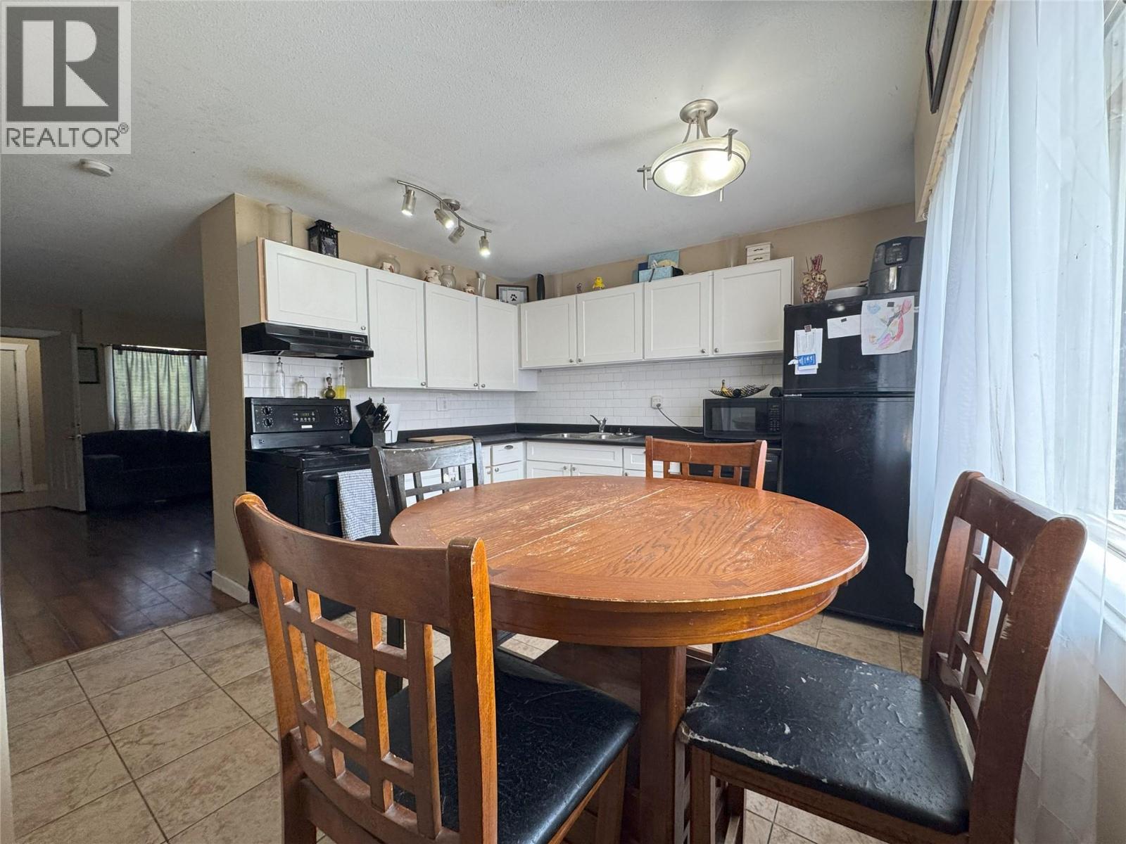 1716 Willowbrook Crescent Unit# 229 Property Photo 8