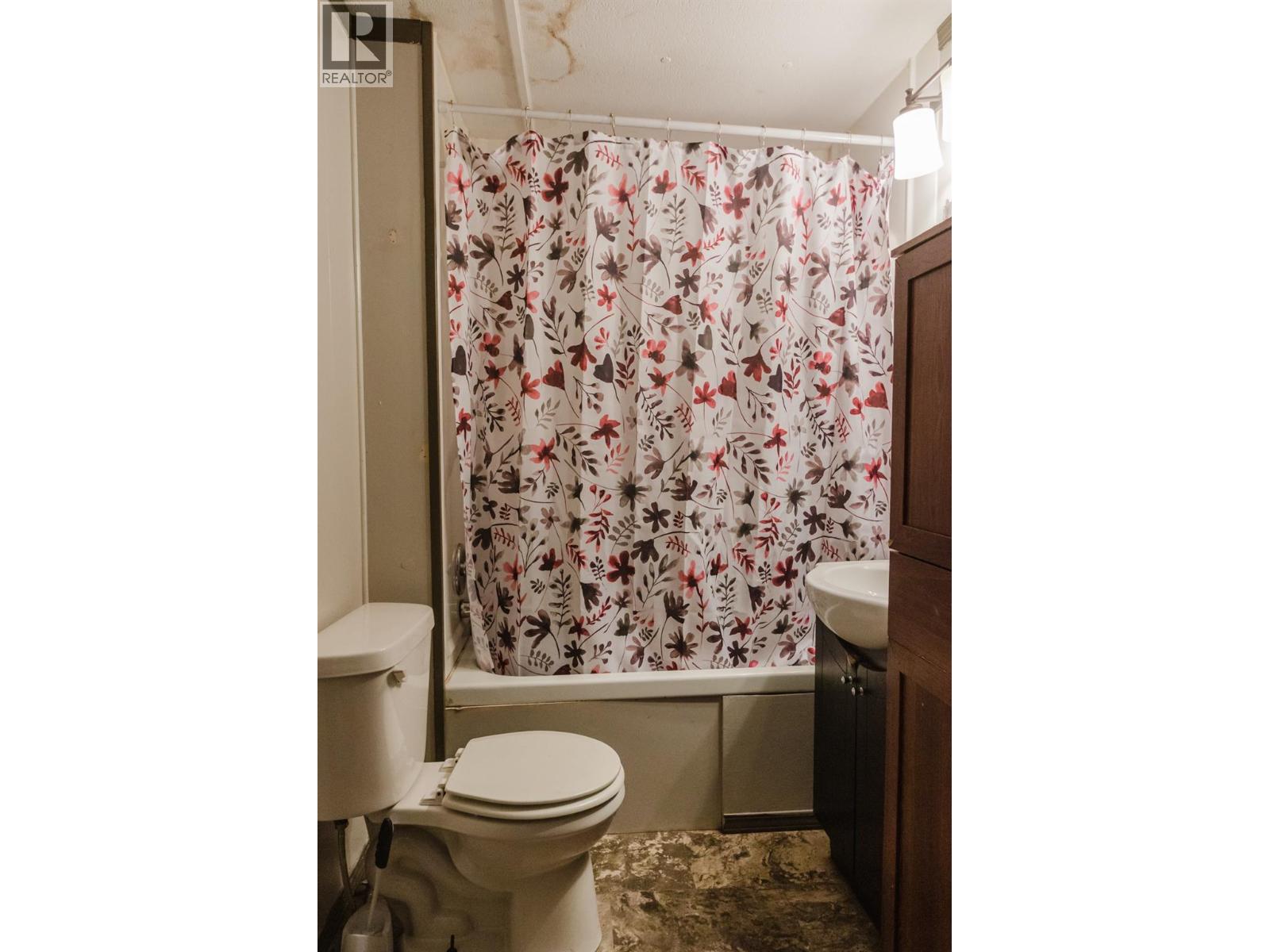 3974 Malakwa Station Road Property Photo 17