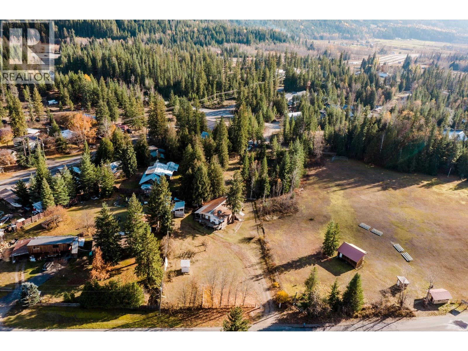 3974 Malakwa Station Road Property Photo 33