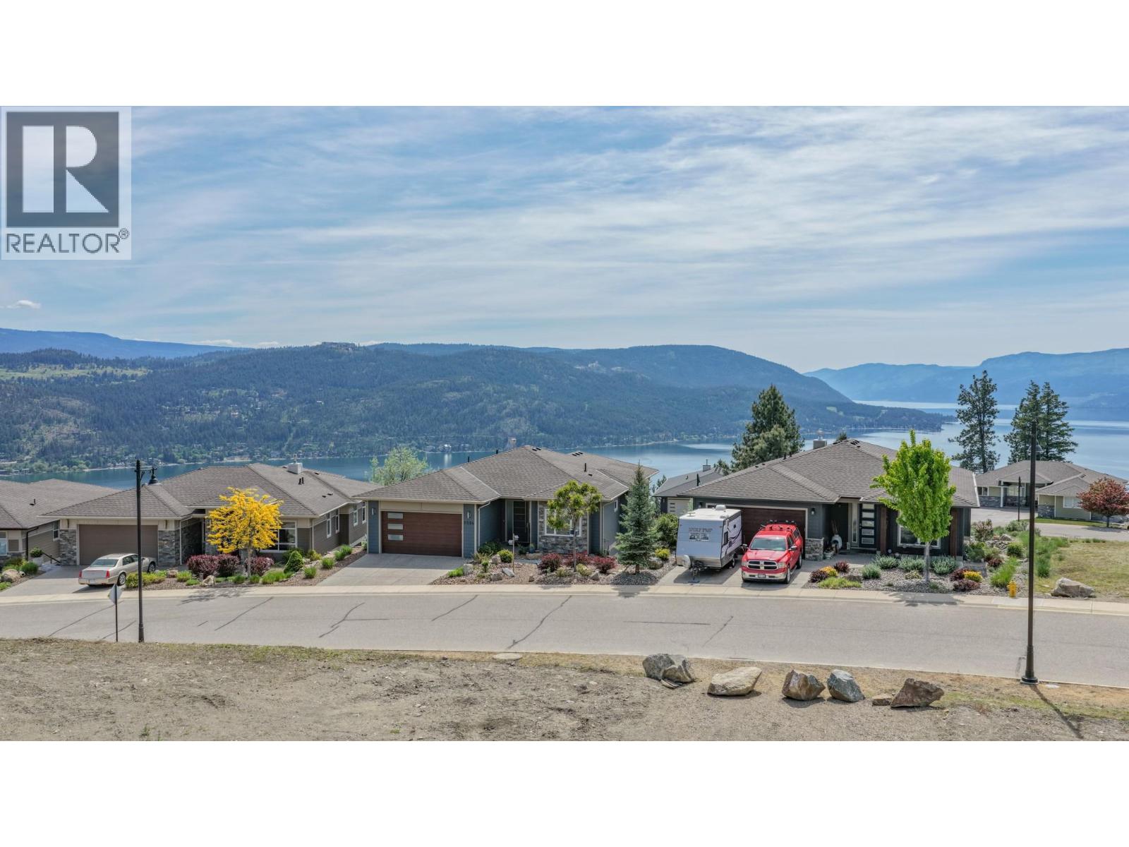 9204 Morning Glory Place Property Photo 4