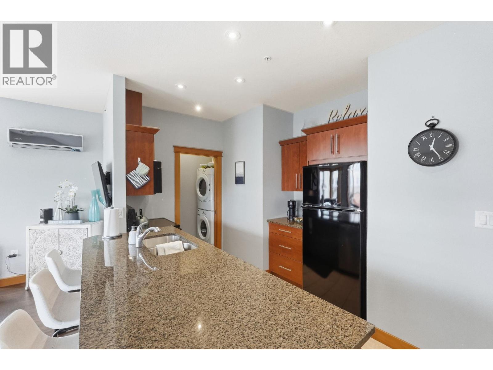 93 Winnipeg Street Unit# 301 Property Photo 8