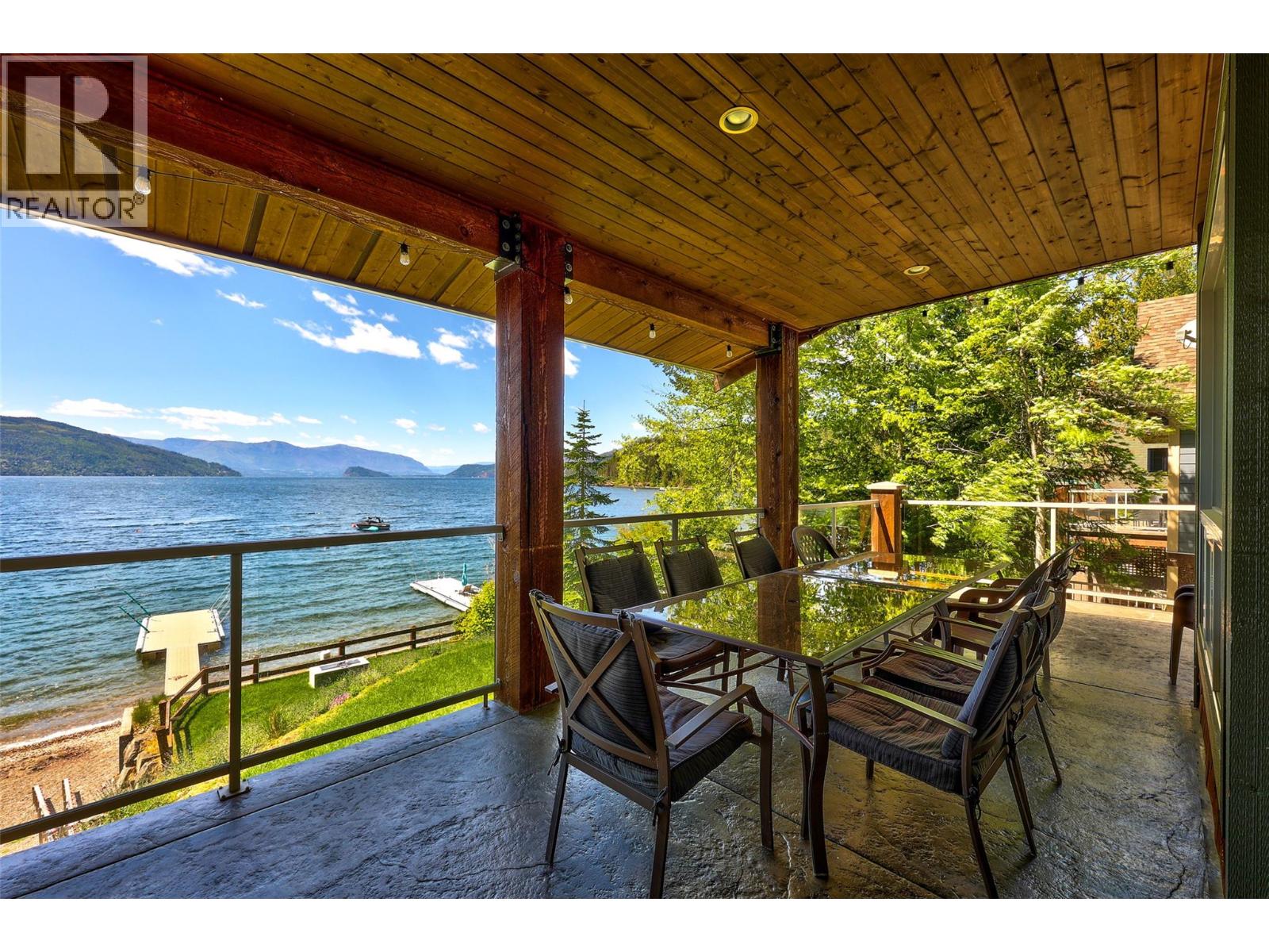 6058 Davis Road Property Photo 9