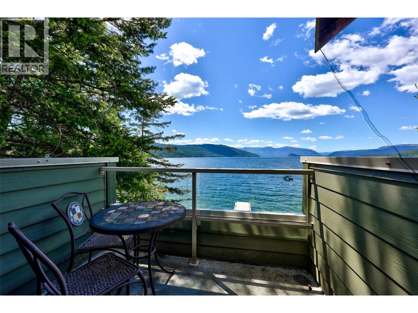 6058 Davis Road Property Photo 11