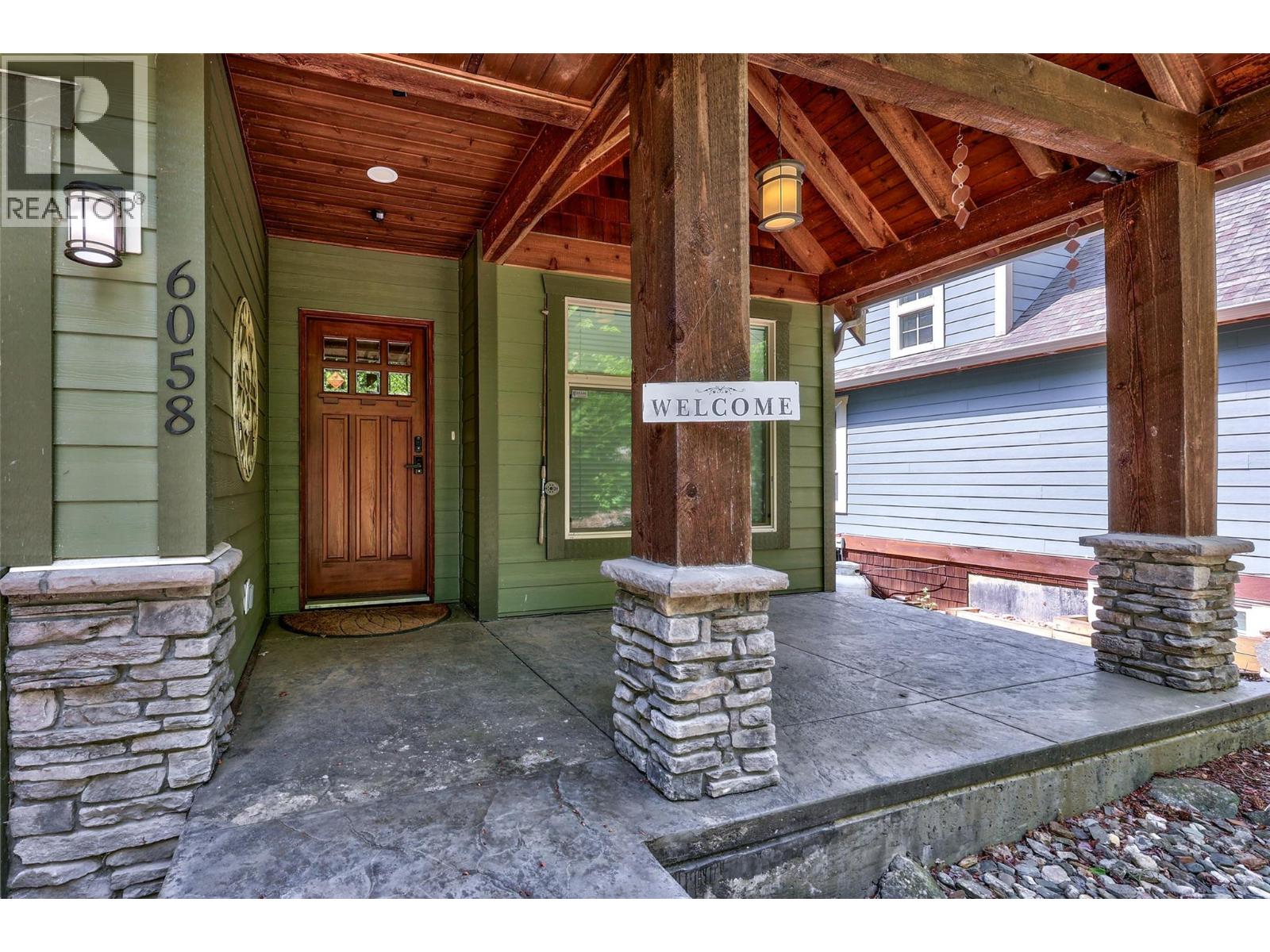 6058 Davis Road Property Photo 15