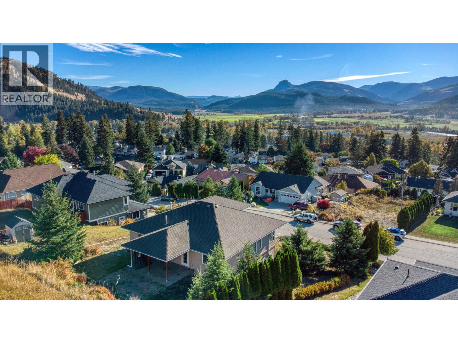 2024 Mountain View Avenue Property Photo 16