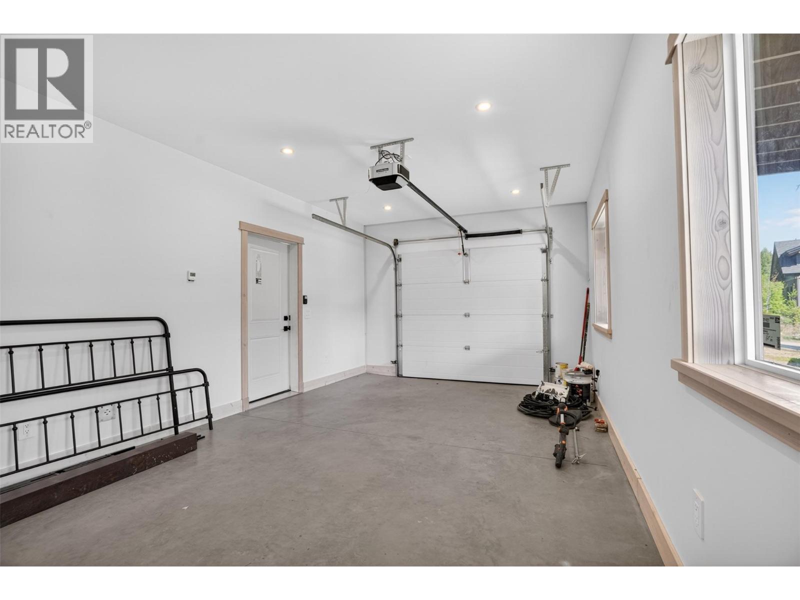 23 Birchgrove Bend Property Photo 43