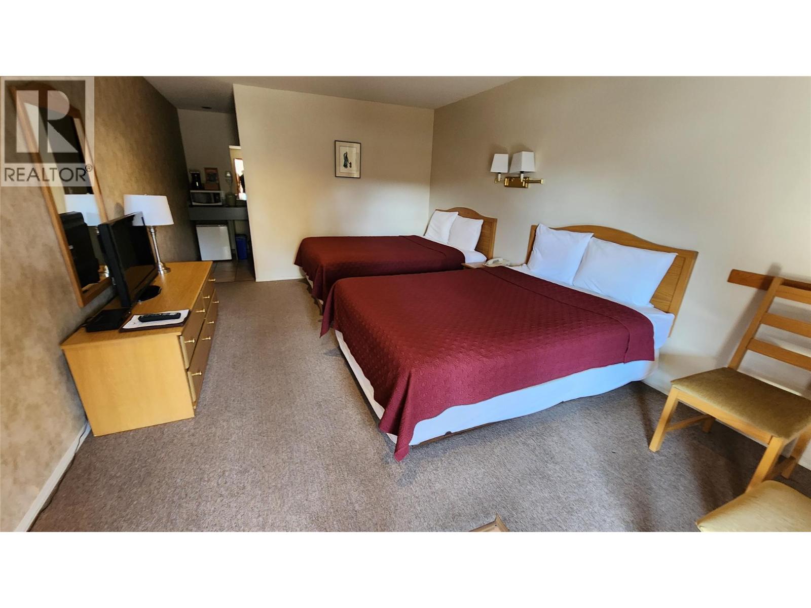 1414 Cariboo Highway Property Photo 13