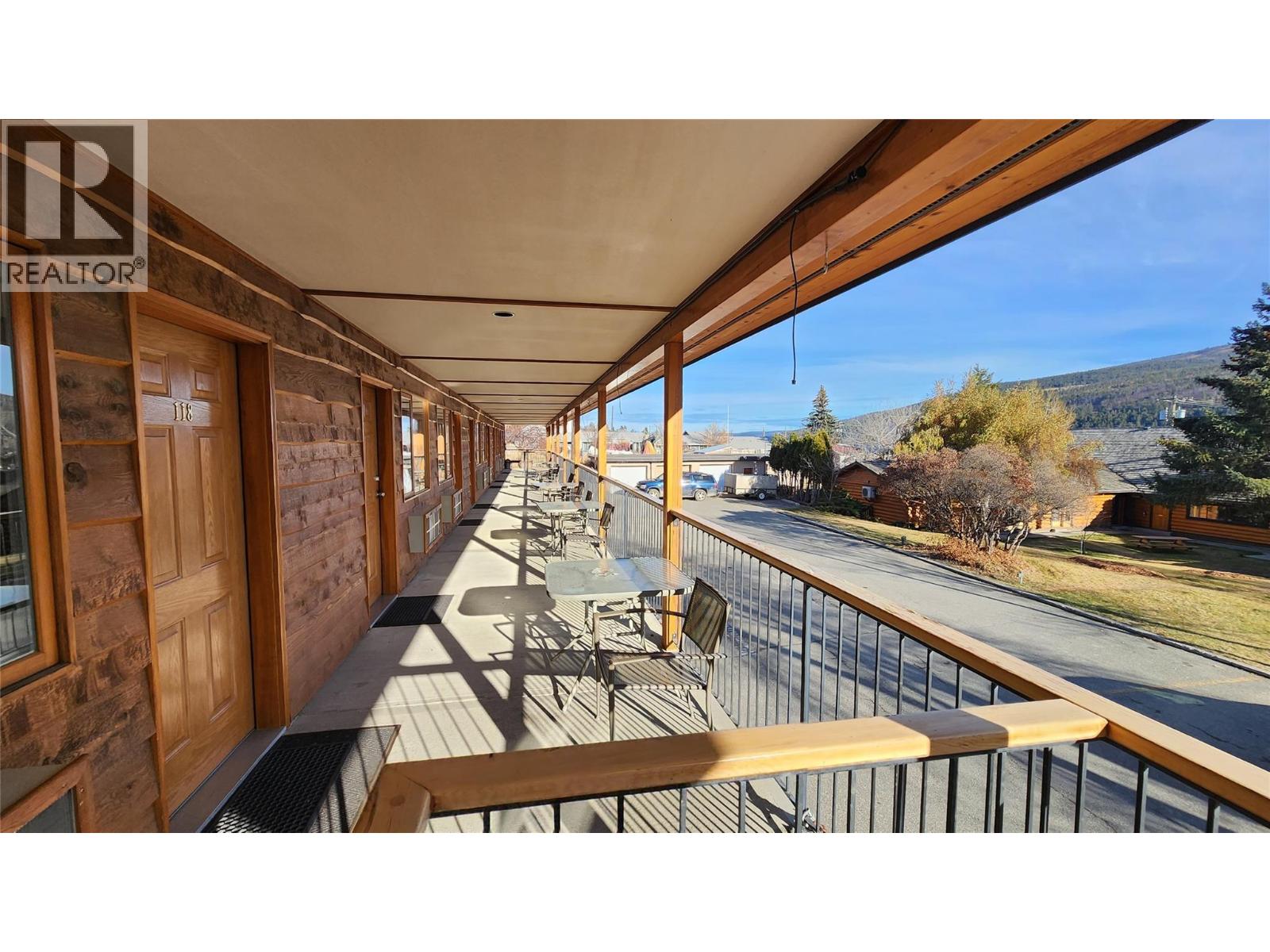 1414 Cariboo Highway Property Photo 15