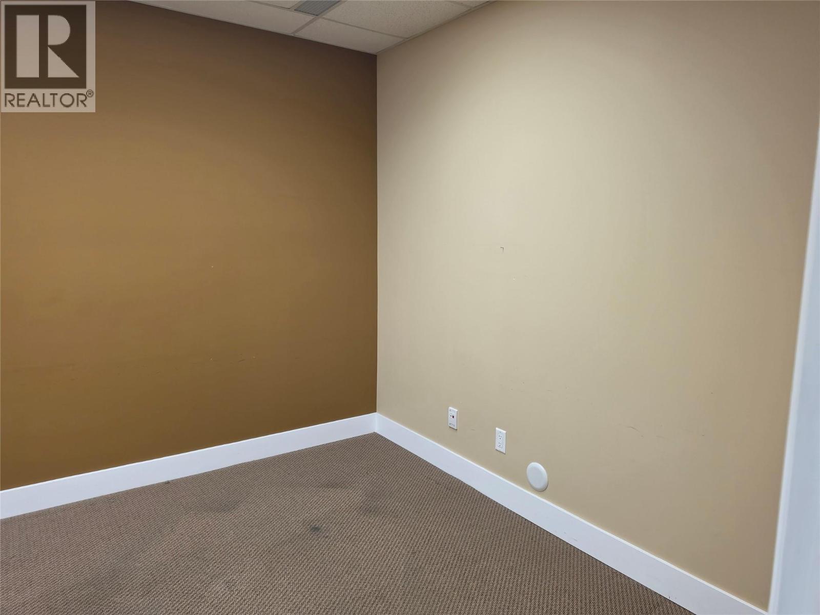 3209/3211 31 Avenue Property Photo 6