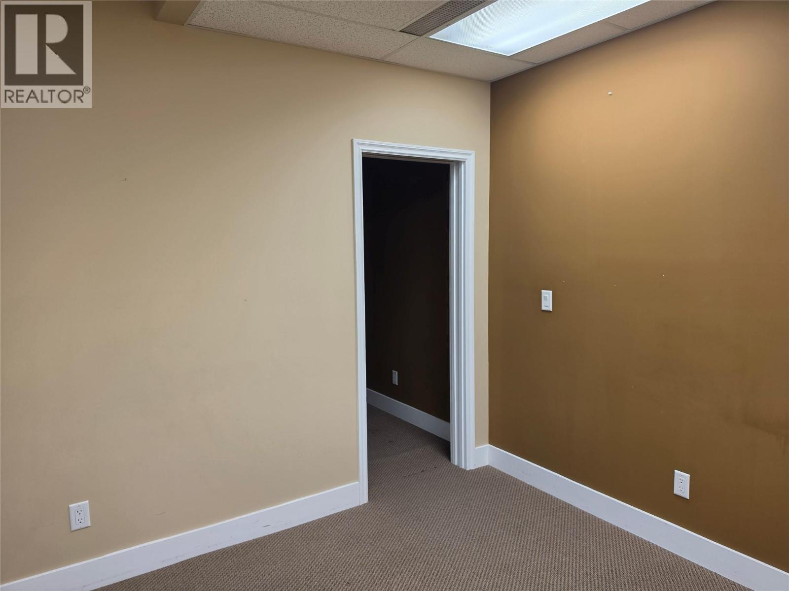 3209/3211 31 Avenue Property Photo 9