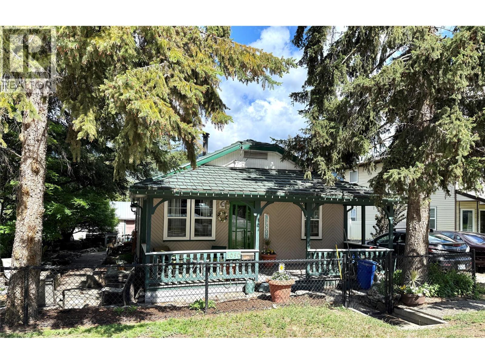 1050 Hillside Avenue Property Photo 1