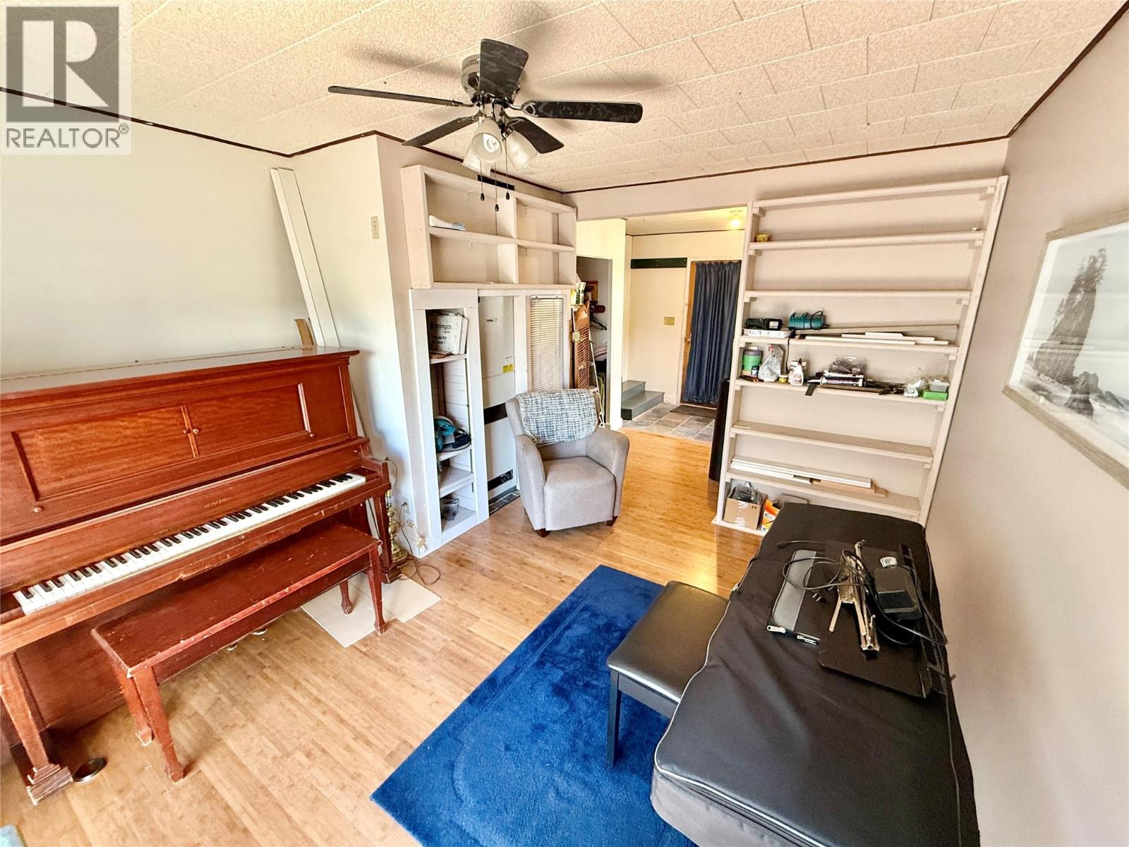 1050 Hillside Avenue Property Photo 25