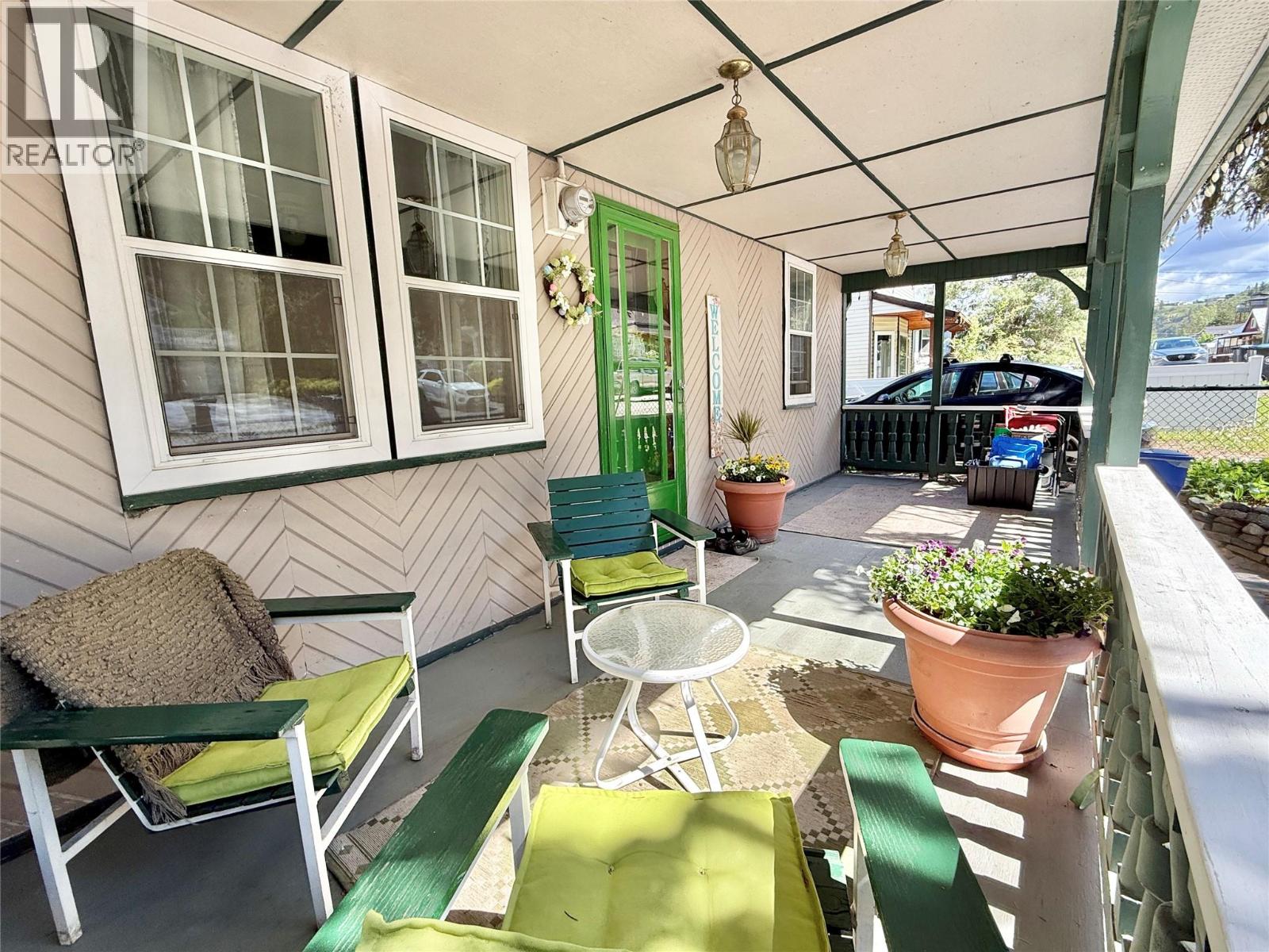 1050 Hillside Avenue Property Photo 29