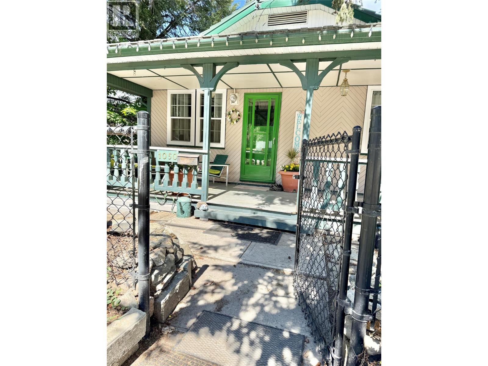 1050 Hillside Avenue Property Photo 30